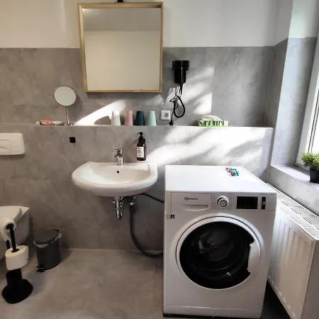 Bohnapartments Bechstein - Sehr Ruhig - 3 Schlafzimmer - Balkon - Gratis Stellplaetze- Wlan - Vollausstattung Neudietendorf Exterior foto