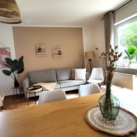 Bohnapartments Bechstein - Sehr Ruhig - 3 Schlafzimmer - Balkon - Gratis Stellplaetze- Wlan - Vollausstattung Neudietendorf Exterior foto