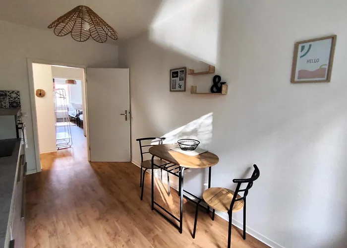 Bohnapartments Bechstein - Sehr Ruhig - 3 Schlafzimmer - Balkon - Gratis Stellplaetze- Wlan - Vollausstattung