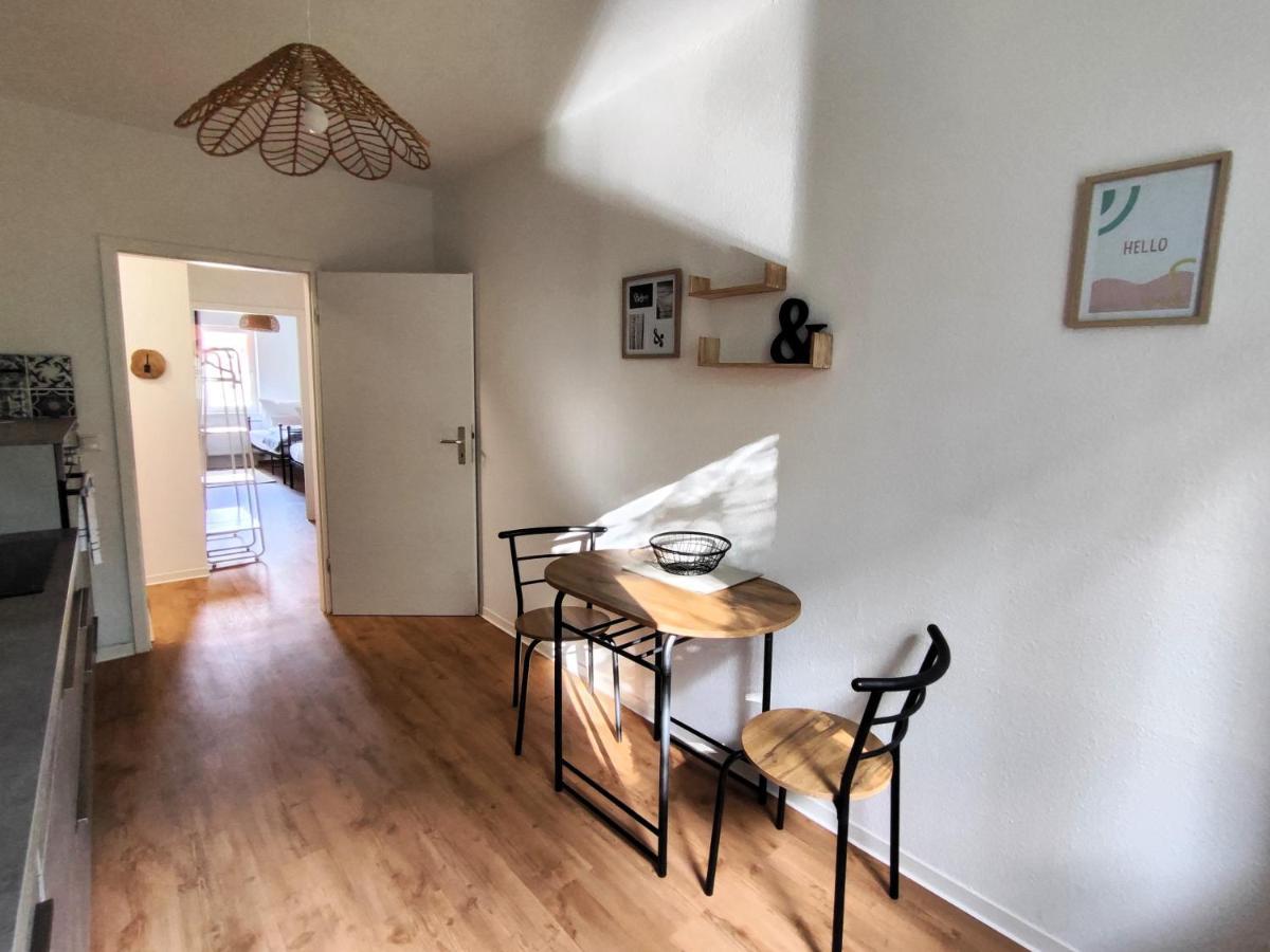 Bohnapartments Bechstein - Sehr Ruhig - 3 Schlafzimmer - Balkon - Gratis Stellplaetze- Wlan - Vollausstattung Apartment *