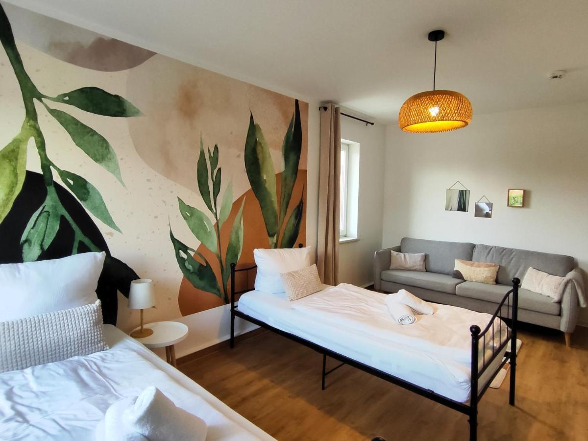 Apartment Bohnapartments Bechstein - Sehr Ruhig - 3 Schlafzimmer - Balkon - Gratis Stellplaetze- Wlan - Vollausstattung