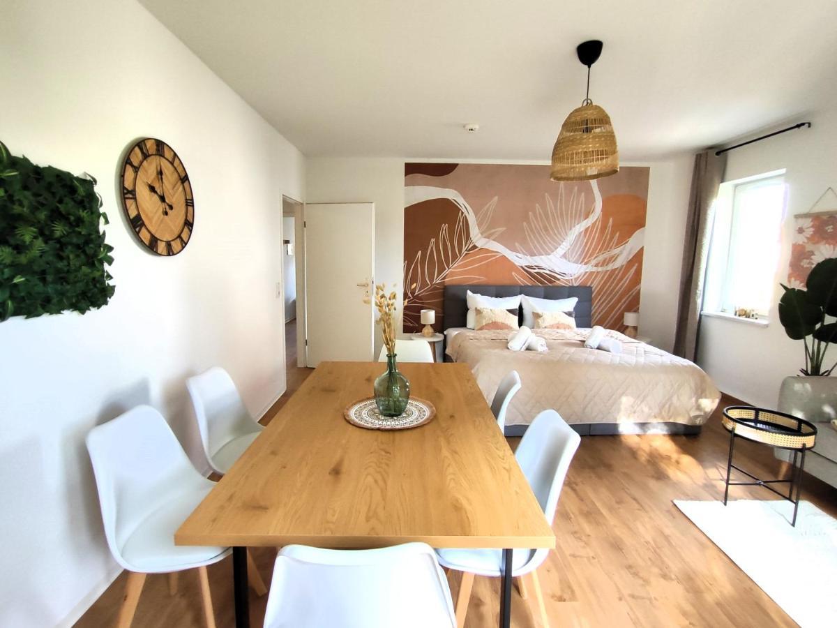 Bohnapartments Bechstein - Sehr Ruhig - 3 Schlafzimmer - Balkon - Gratis Stellplaetze- Wlan - Vollausstattung