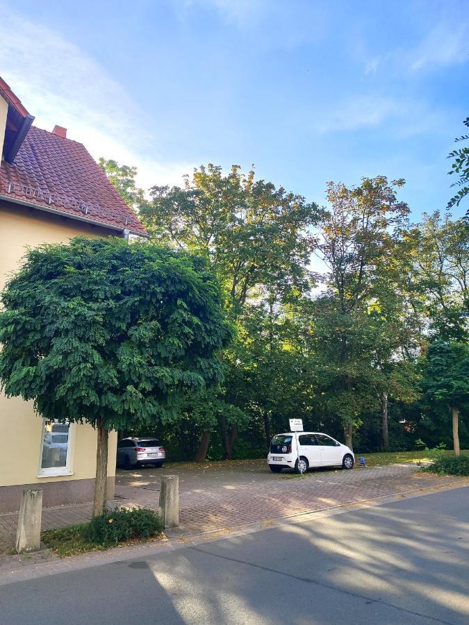 Bohnapartments Bechstein - Sehr Ruhig - 3 Schlafzimmer - Balkon - Gratis Stellplaetze- Wlan - Vollausstattung * Neudietendorf