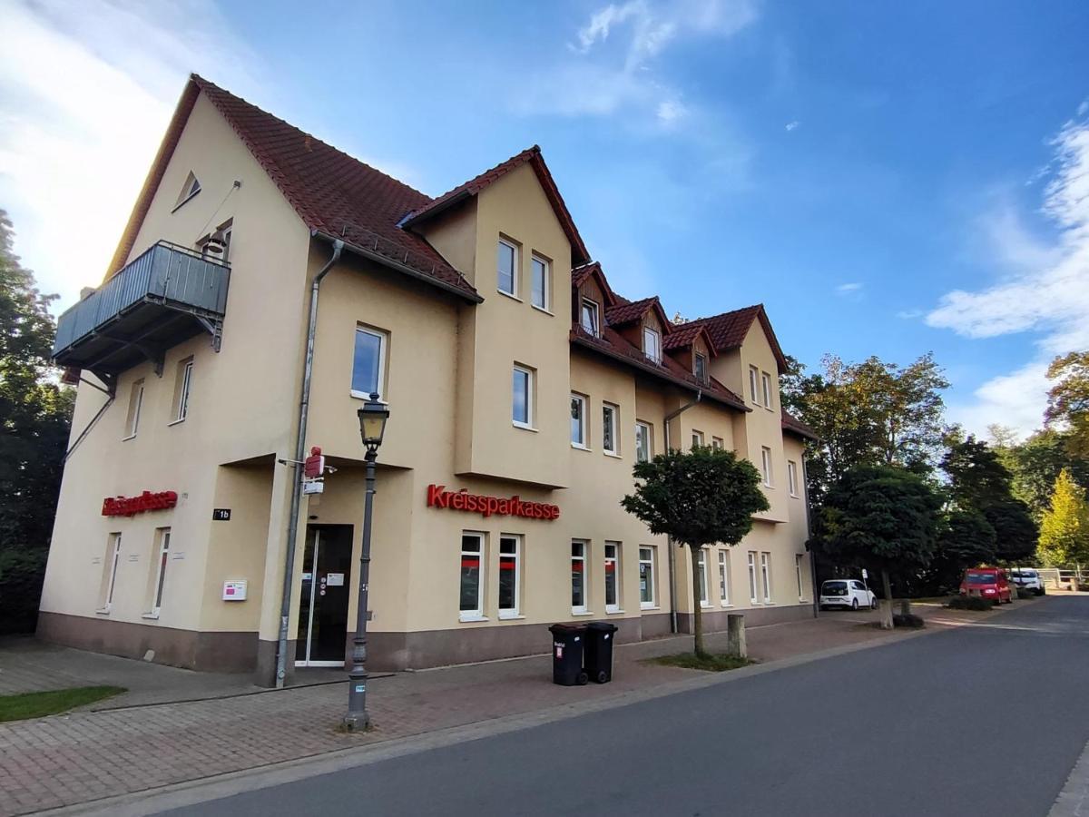 Bohnapartments Bechstein - Sehr Ruhig - 3 Schlafzimmer - Balkon - Gratis Stellplaetze- Wlan - Vollausstattung Apartment Neudietendorf