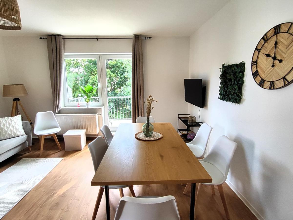 Bohnapartments Bechstein - Sehr Ruhig - 3 Schlafzimmer - Balkon - Gratis Stellplaetze- Wlan - Vollausstattung Neudietendorf