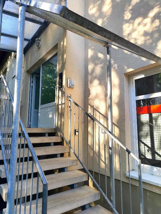 Bohnapartments Bechstein - Sehr Ruhig - 3 Schlafzimmer - Balkon - Gratis Stellplaetze- Wlan - Vollausstattung Apartment *